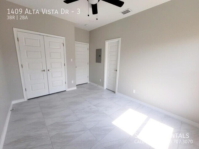 Foto del edificio - 1409 Alta Vista Dr