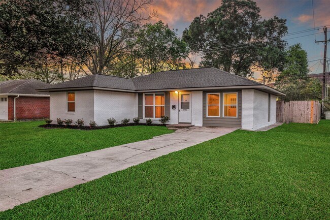 Foto del edificio - 4421 Lido Ln