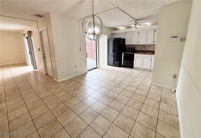 Building Photo - 5201 Cedarbend Dr