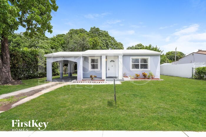 Foto principal - 2827 Wiley Street