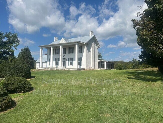 Foto del edificio - 151 Tanner Ln