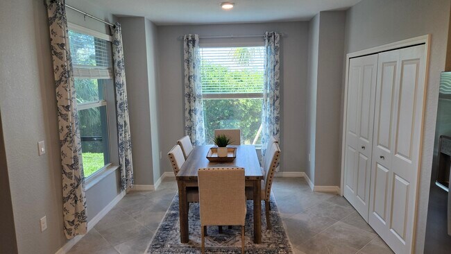 Foto del edificio - 14281 Heritage Landing Blvd