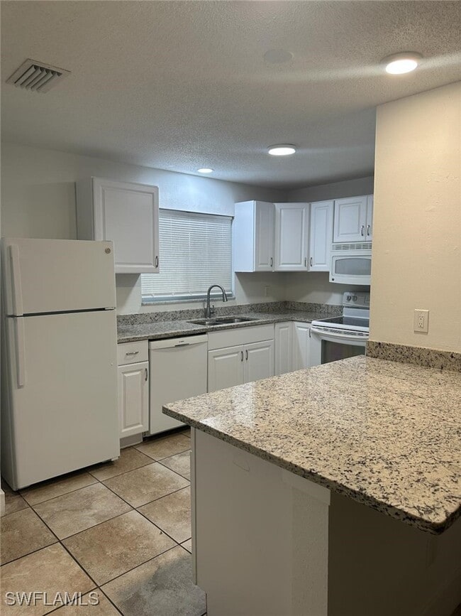 Building Photo - 4826 Marine Dr