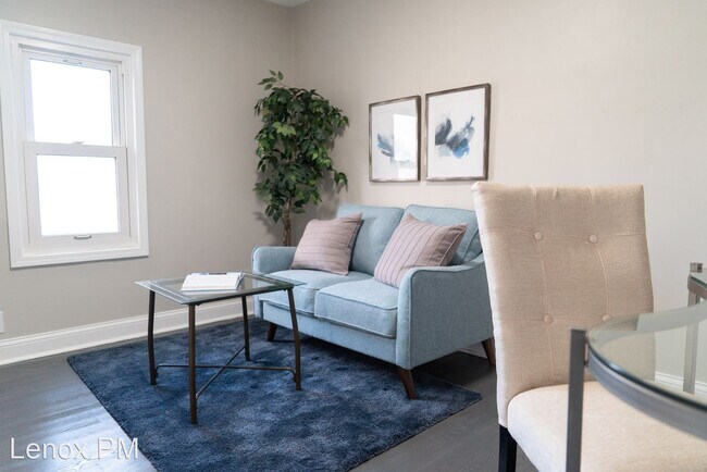 Foto del edificio - 4 br, 2 bath House - 60629 New Haven Rd