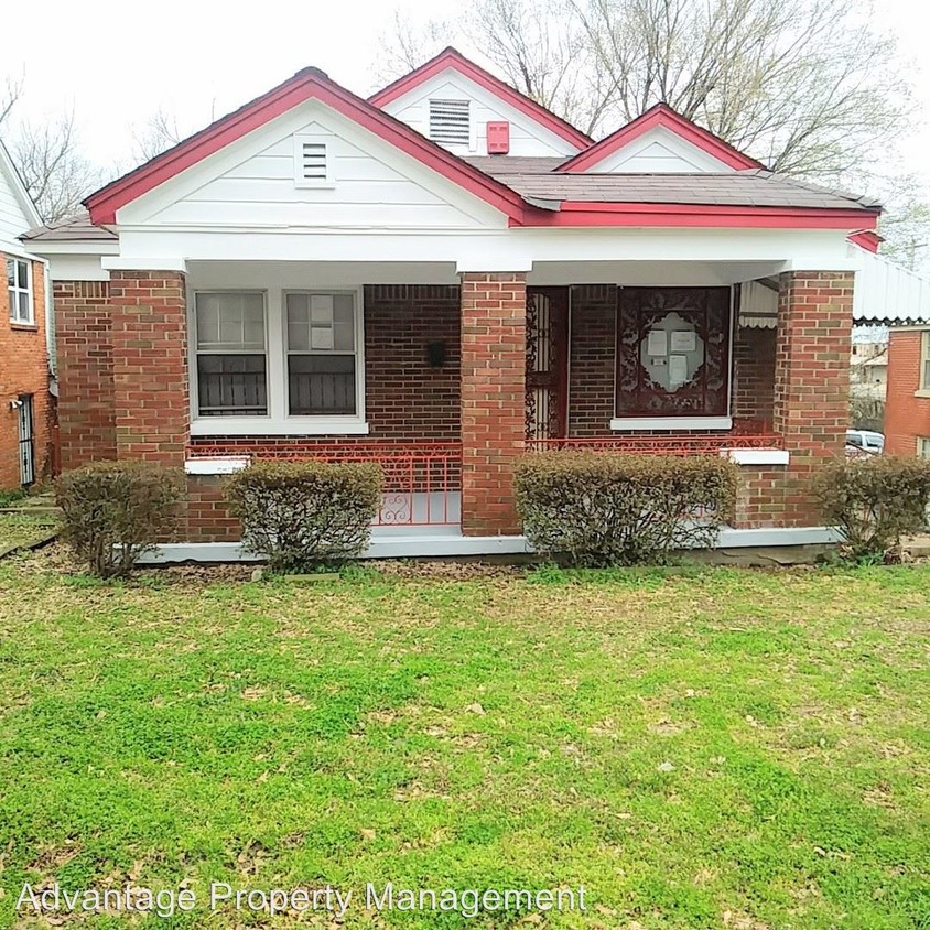 Foto principal - 3 br, 1 bath House - 105 S. Parkway E.