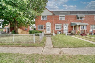 Building Photo - 2236 Searles Rd