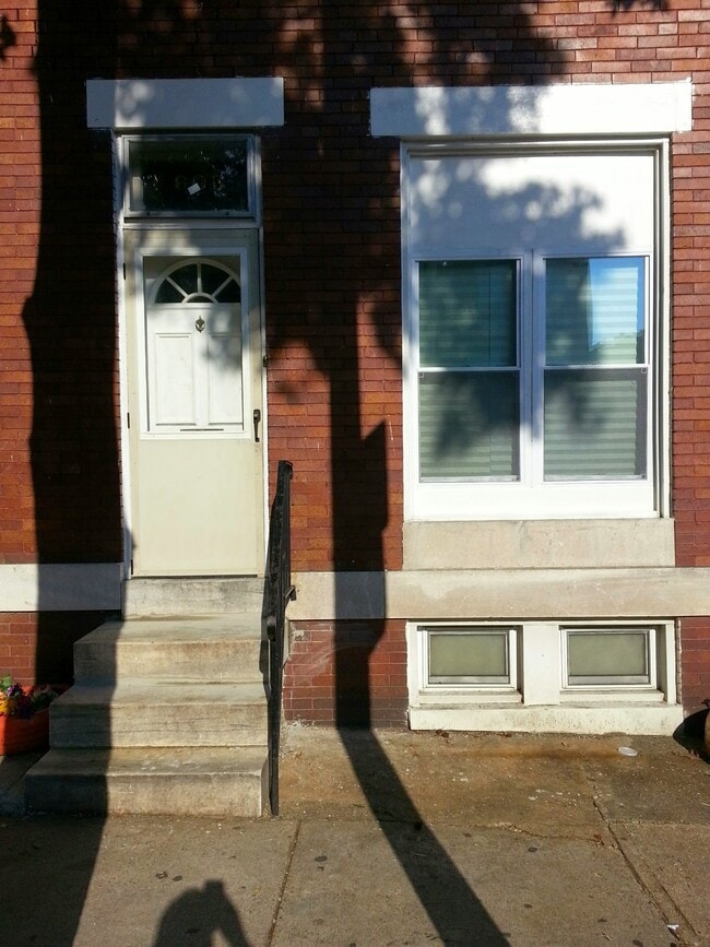 Building Photo - 603 N Ashburton St