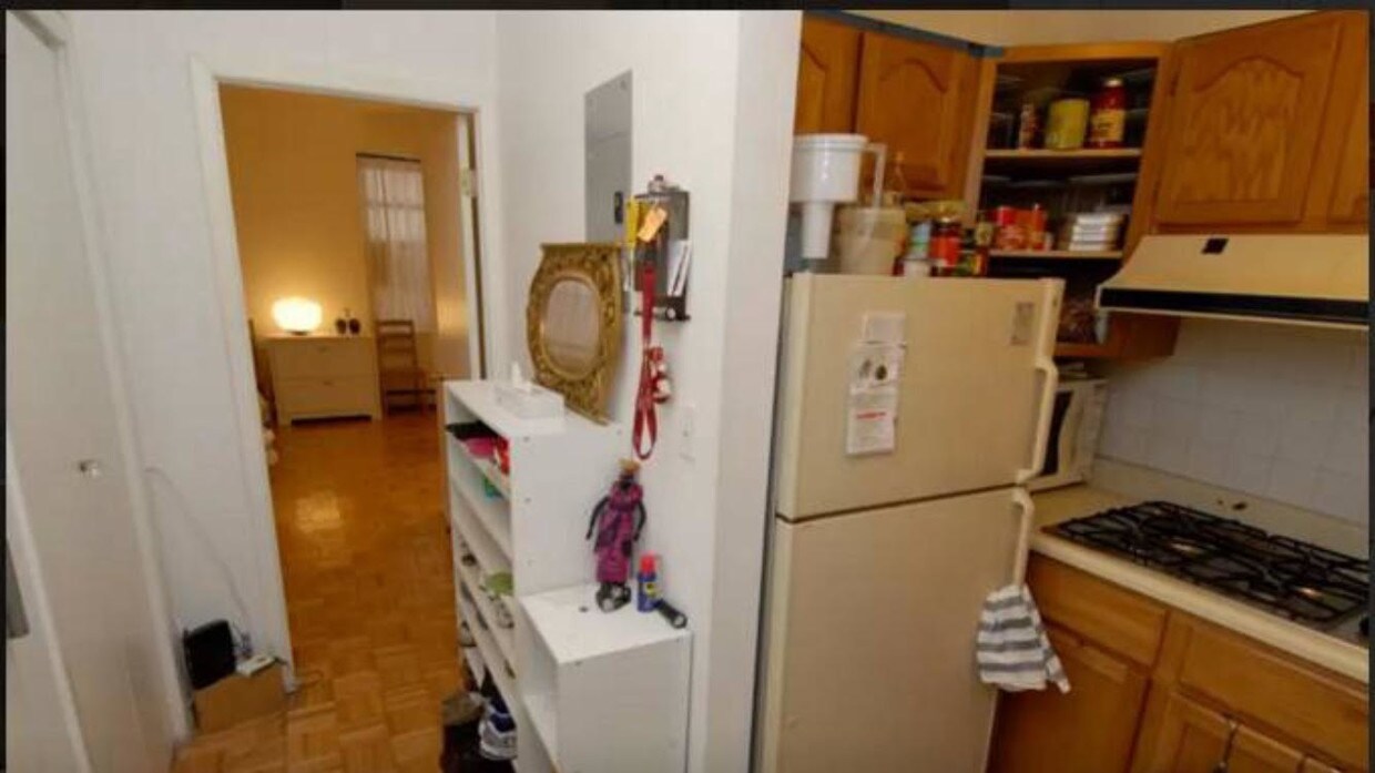 Building Photo - 312 2nd Ave
