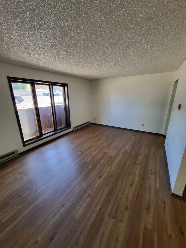 Sala de estar - 1408 E Canby St