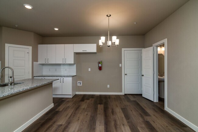 Building Photo - GORGEOUS 2 BEDROOM FOUR PLEX LOCATED IN MI...