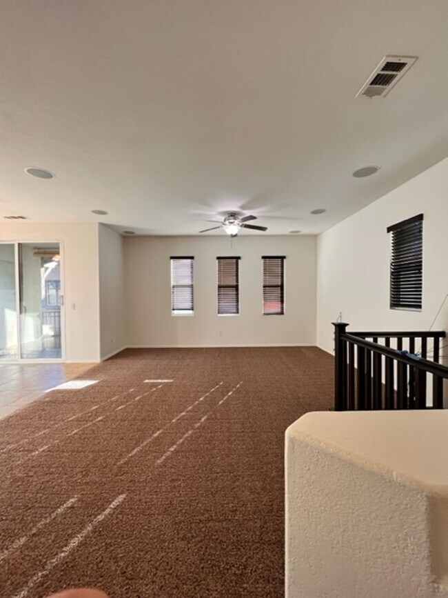Building Photo - $2,950 - 2 Bed / 2 Bath Condo located in t...