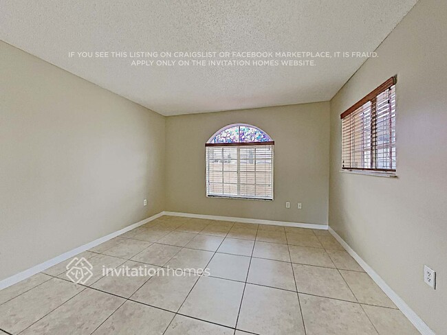 Foto del edificio - 3673 SW 153rd Pl