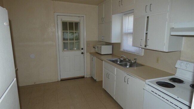 Foto del edificio - 2208 NW Walding Ave