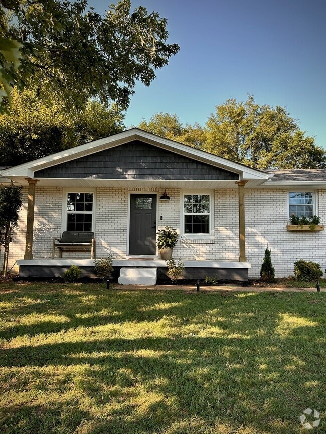 Building Photo - 3814 Crouch Dr