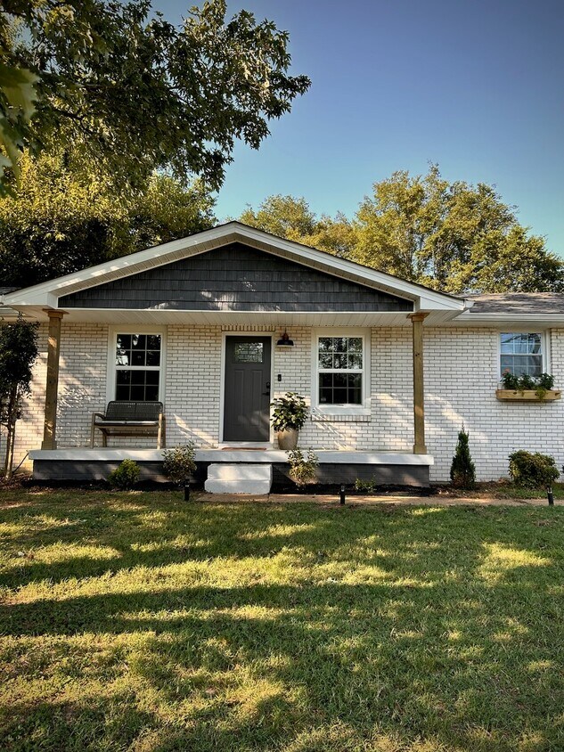 Primary Photo - 3814 Crouch Dr