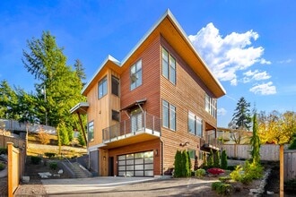 Building Photo - 13063 SE 43rd Pl