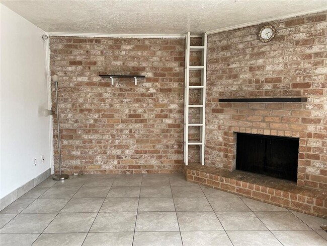 Foto del edificio - 7453 Cook Rd