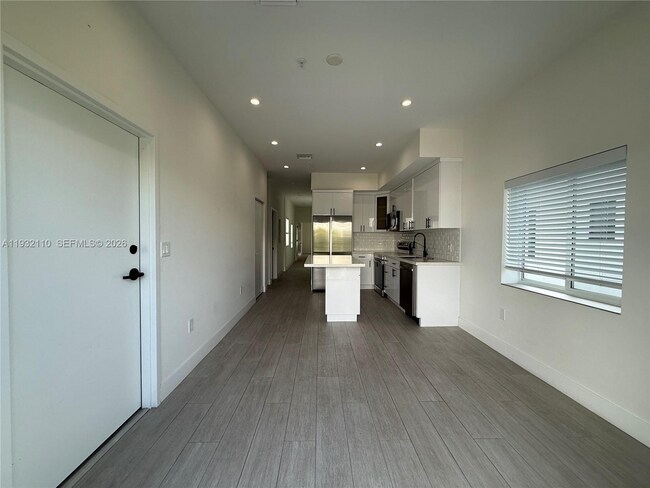 Foto del edificio - 1786 SW 9th St