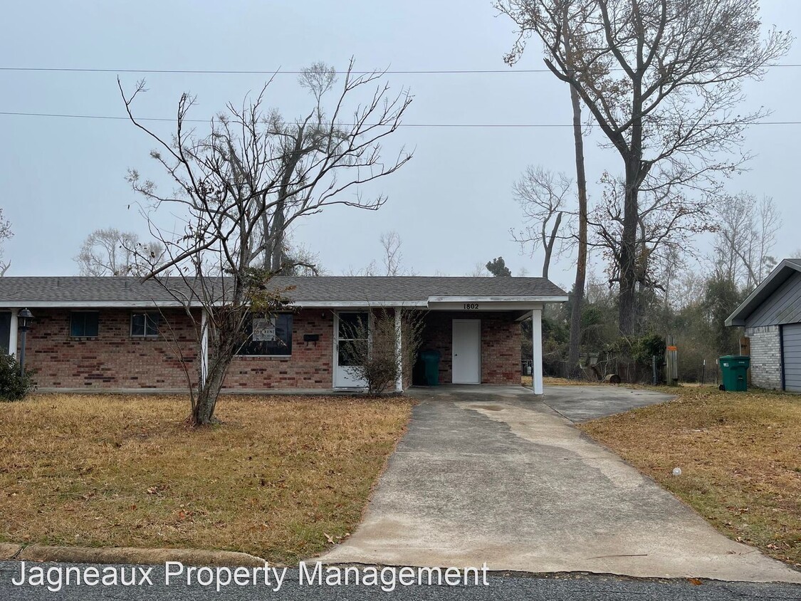1802 Jones St, Westlake, LA 70669 House Rental in Westlake, LA