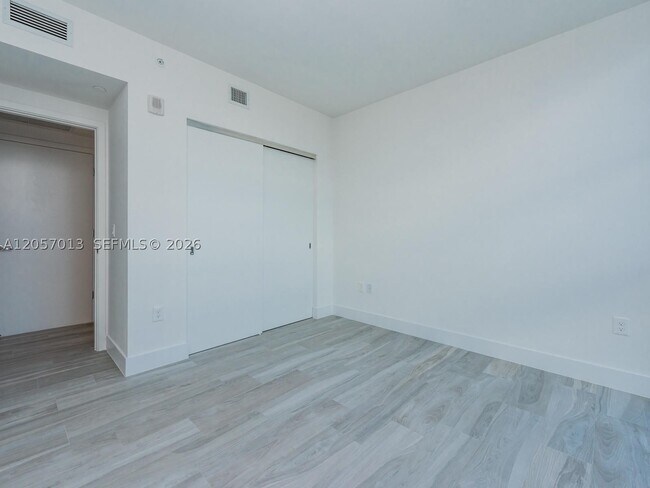 Foto del edificio - 1010 Brickell Ave