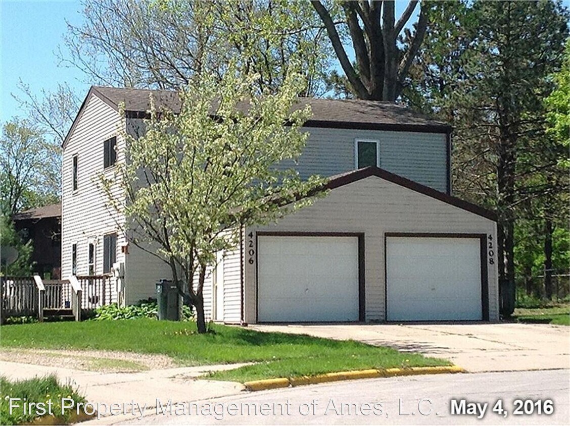Foto principal - 4210-4212 Harris St
