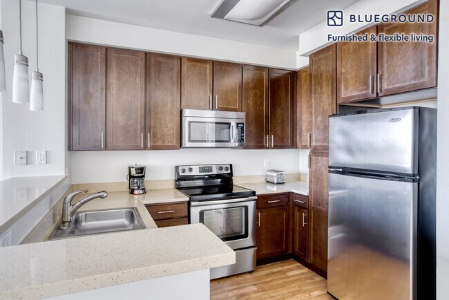 Foto del edificio - 605 Tasman Dr