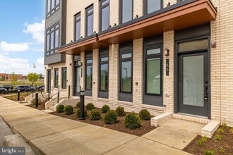 Building Photo - 2608 Olmsted Ct NW