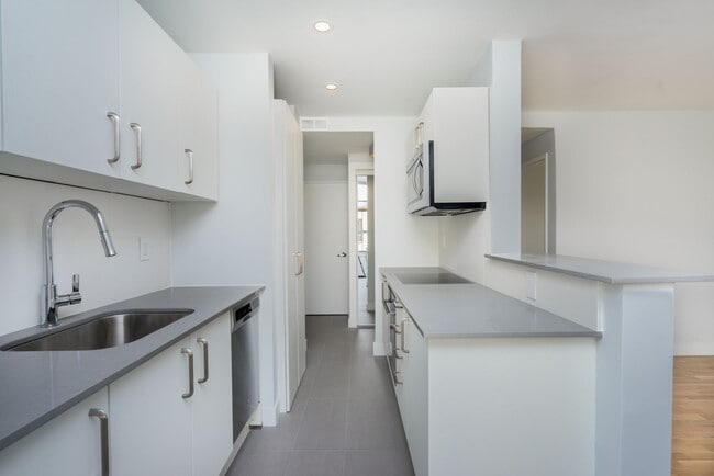 Building Photo - 111 Lawton Blvd