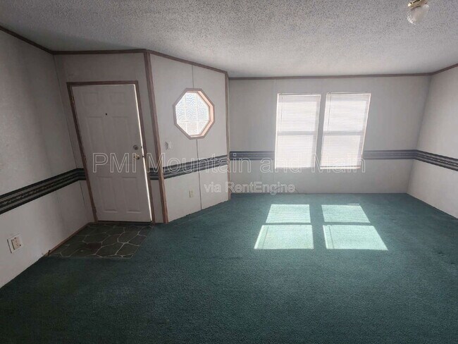 Foto del edificio - 9 Misty Mountain Way