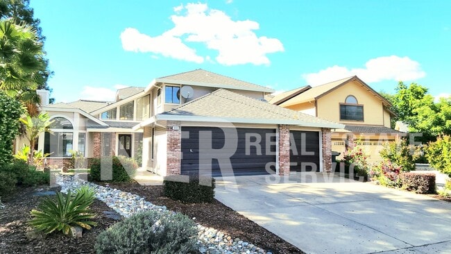 Building Photo - 413 Unity Ct
