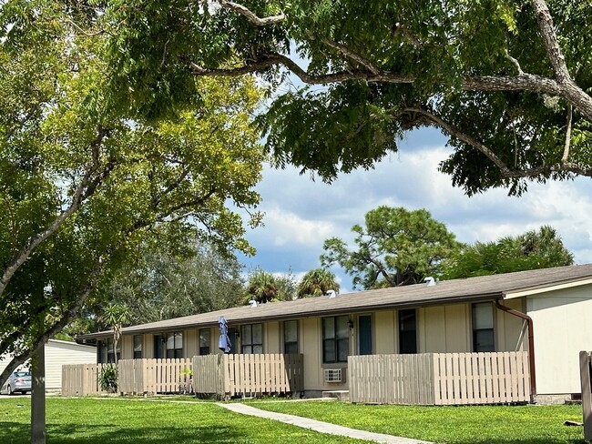 Building Photo - Lost Tree Apartments