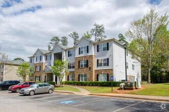 Building Photo - 10104 Fairington Ridge Cir