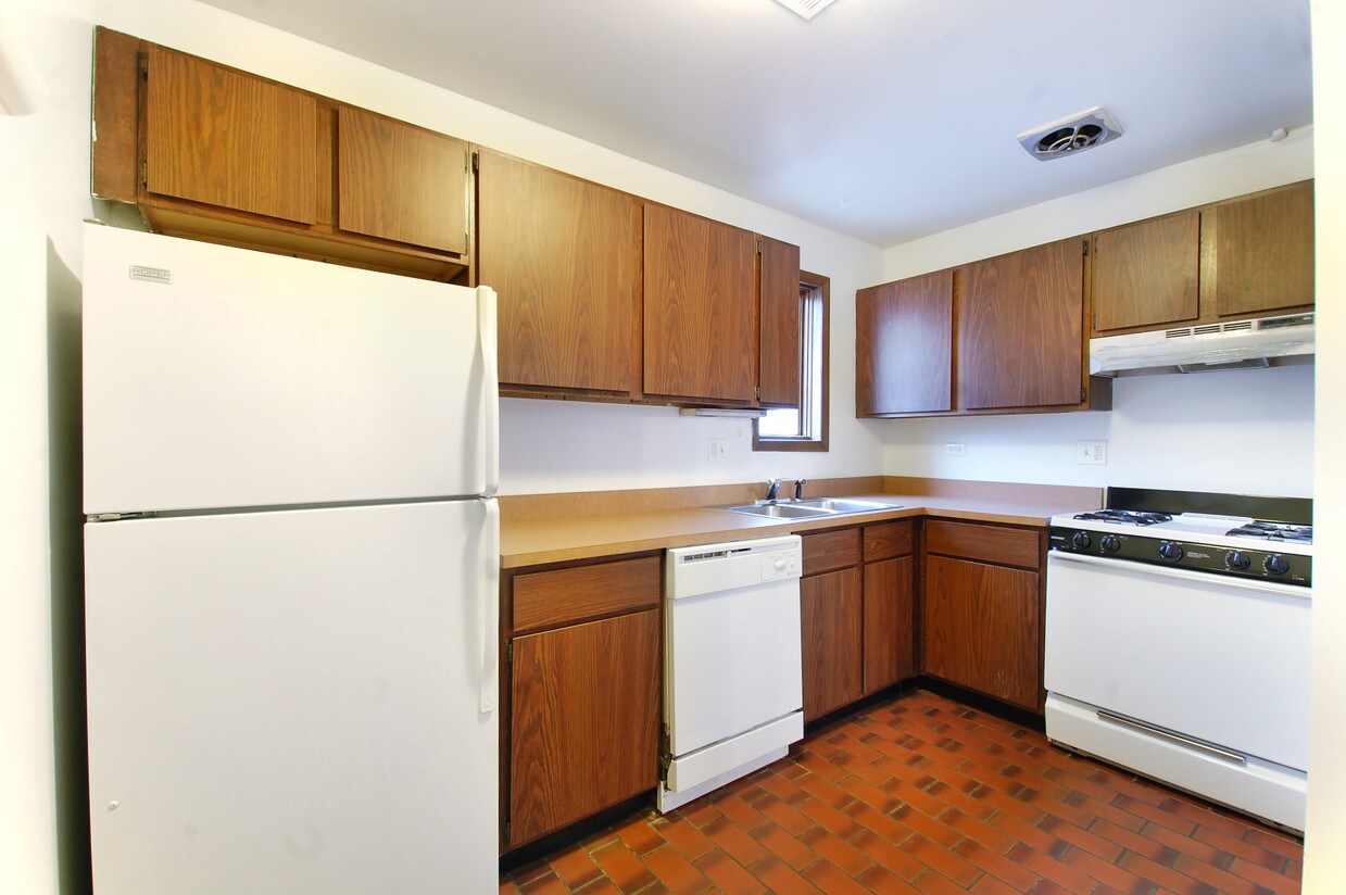 Primary Photo - 1255 W Belden Ave