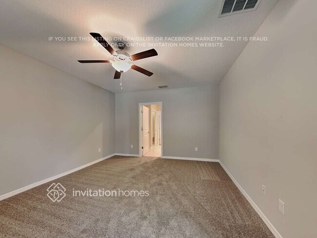 Foto del edificio - 2230 Jungle Dr