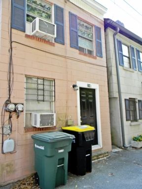 Primary Photo - 216 1/2 E Charlton Ln