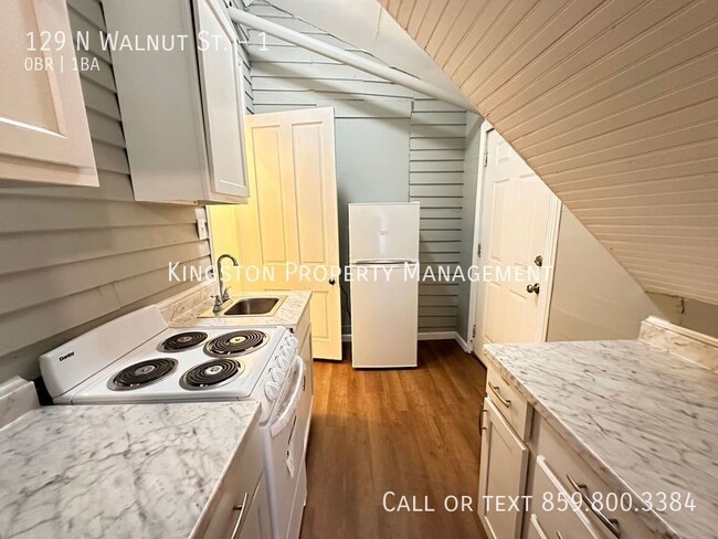 Foto del edificio - 129 N Walnut St