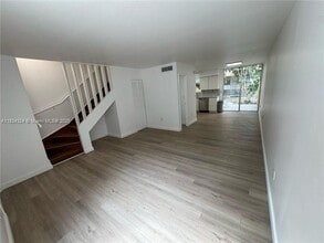 Building Photo - 6007 SW 69th St