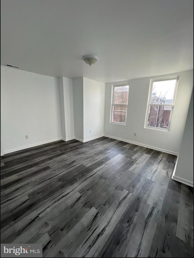 Building Photo - 206 S 53rd St