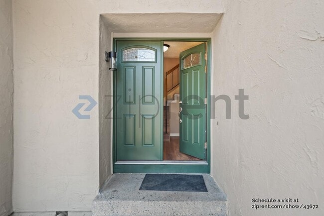 Building Photo - 123 Midwick Dr