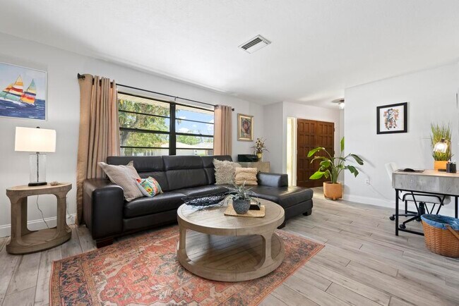Foto del edificio - 6604 23rd Ave W