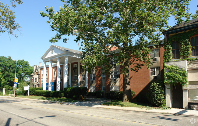 Building Photo - 5th Avenue Apartments