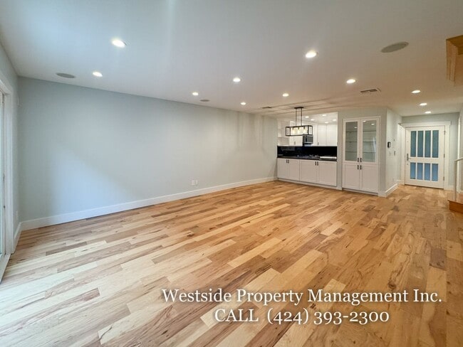 Building Photo - 1415 26th St