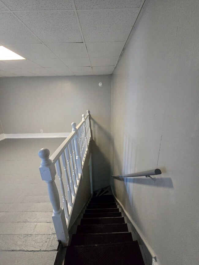 Foto del edificio - Two Bedroom Home located near Oliver Stree...