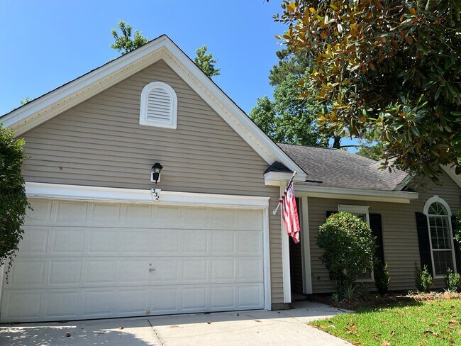 Foto del edificio - Welcome to Beautiful Belle Hall!