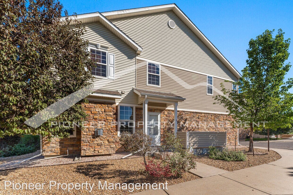 Primary Photo - 3 br, 2.5 bath House - 12784 Jasmine St Un...