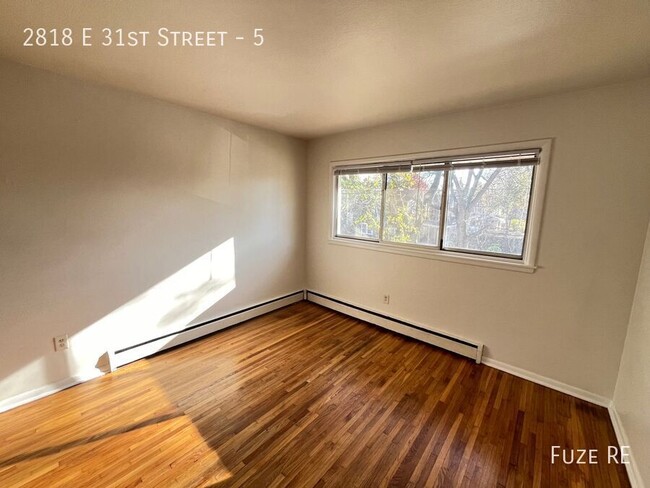 Foto del edificio - 2818 E 31st St