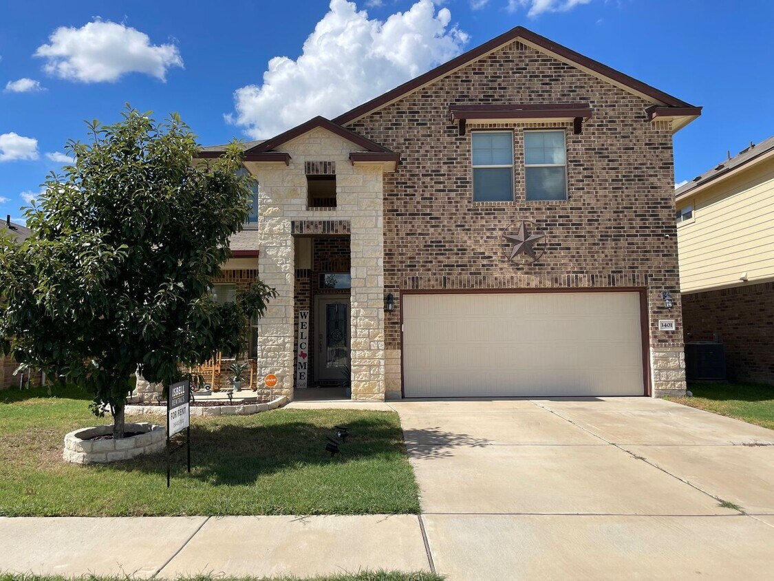 Primary Photo - RENT REDUCTION & RENT SPECIAL - AVAILABLE ...