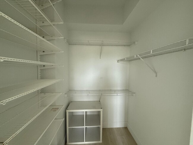 Foto del edificio - 6001 SW 70th St