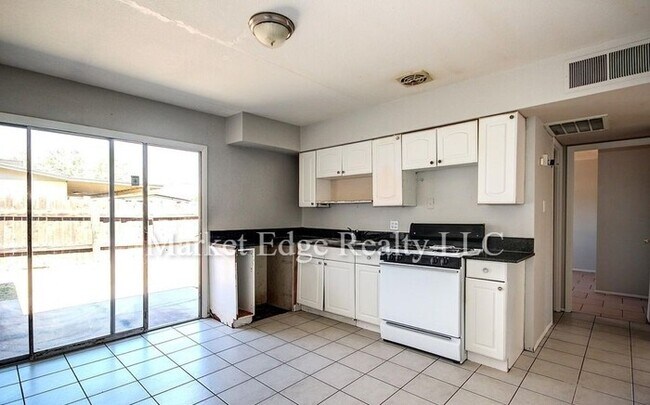 Building Photo - 7532 W Osborn Rd