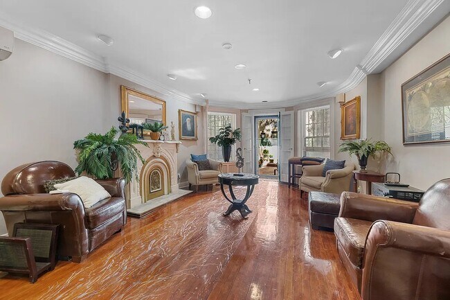 Foto del edificio - 163 E 71st St